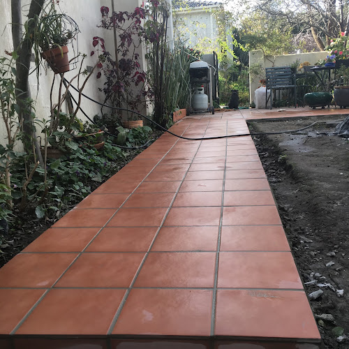 Balwyn Tiling And Carpentry in Ringwood