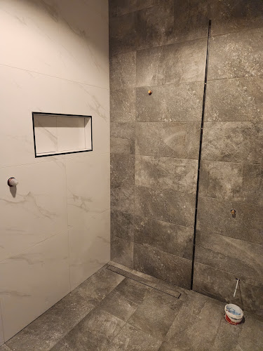 Howzat Tiling Pty Ltd in Ringwood