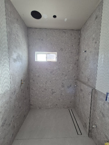 Linear Tiling in Guildford