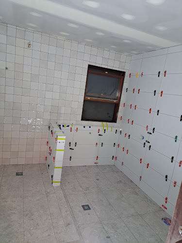 Lk tiling in Tanah Merah