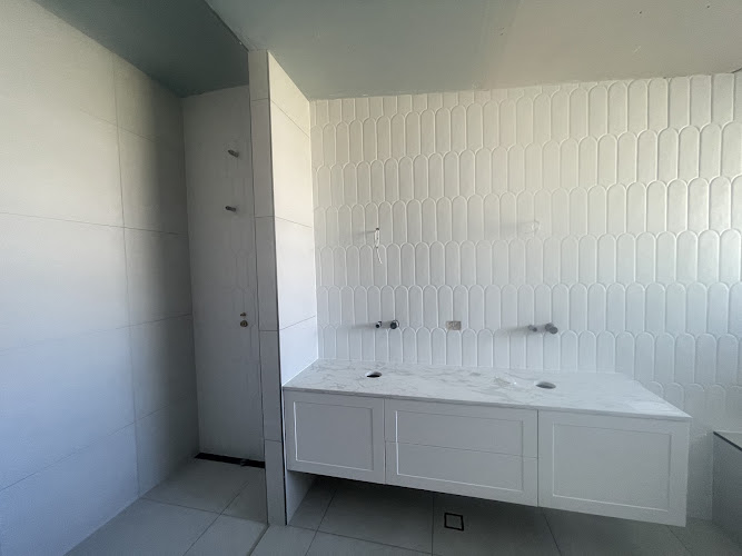 MTH Tiling in Logan
