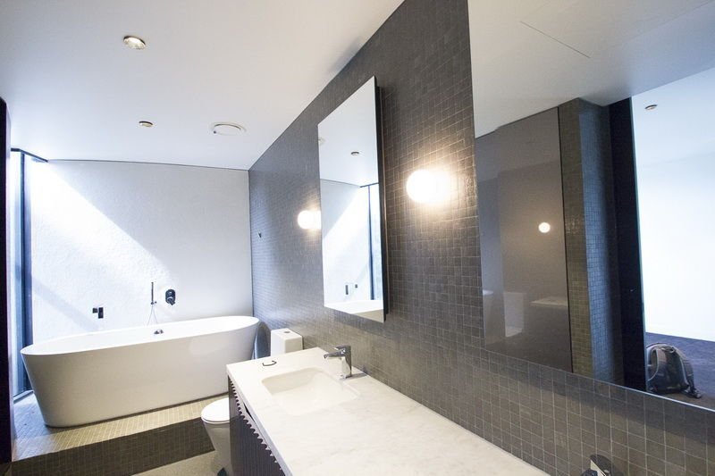 Poya Tiling in Keysborough