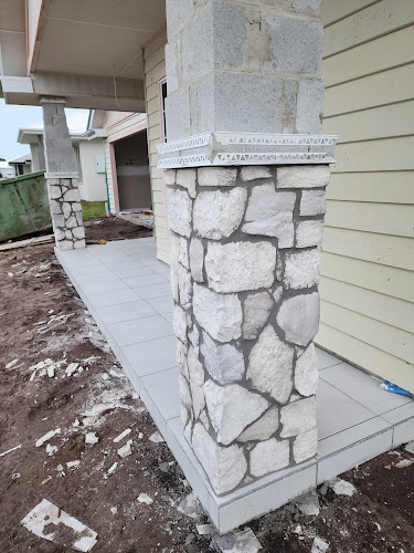 ZM Bros Tiling PTY LTD in Woodridge